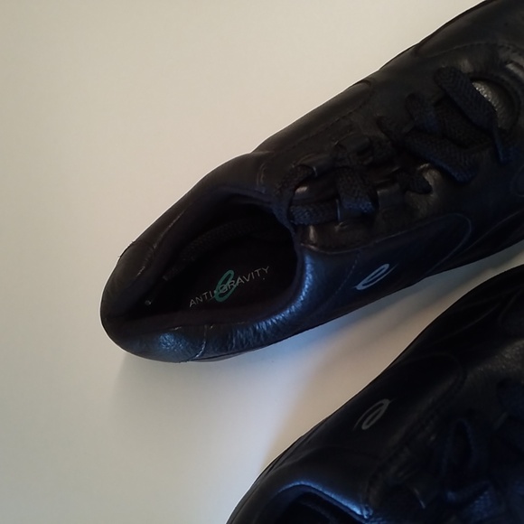 EASY SPIRIT WALKING SHOE NWT Vintage 6 M Anti Gravity BLACK leather - Picture 5 of 6